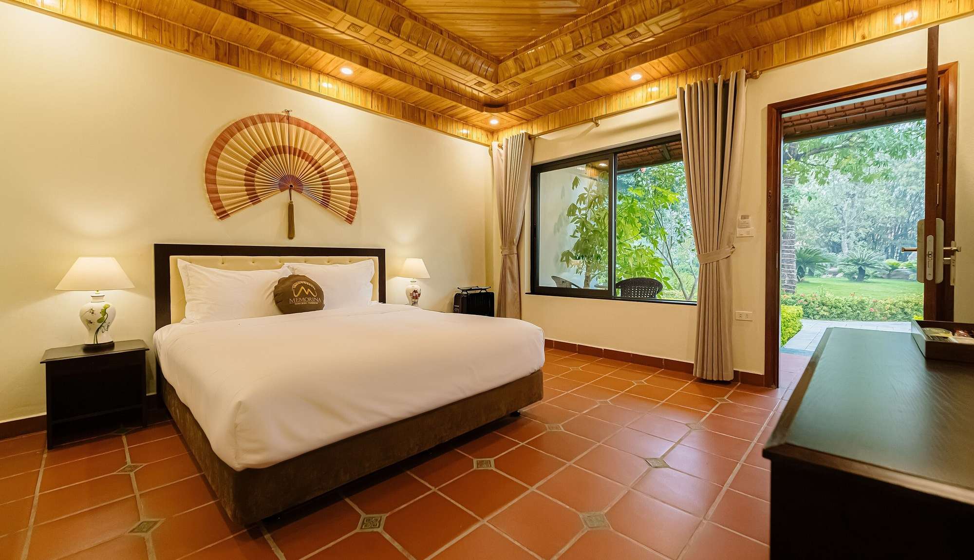 Hotels.com - Deals & Discounts for Hotel Reservations from Luxury Hotels to Budget Accommodations