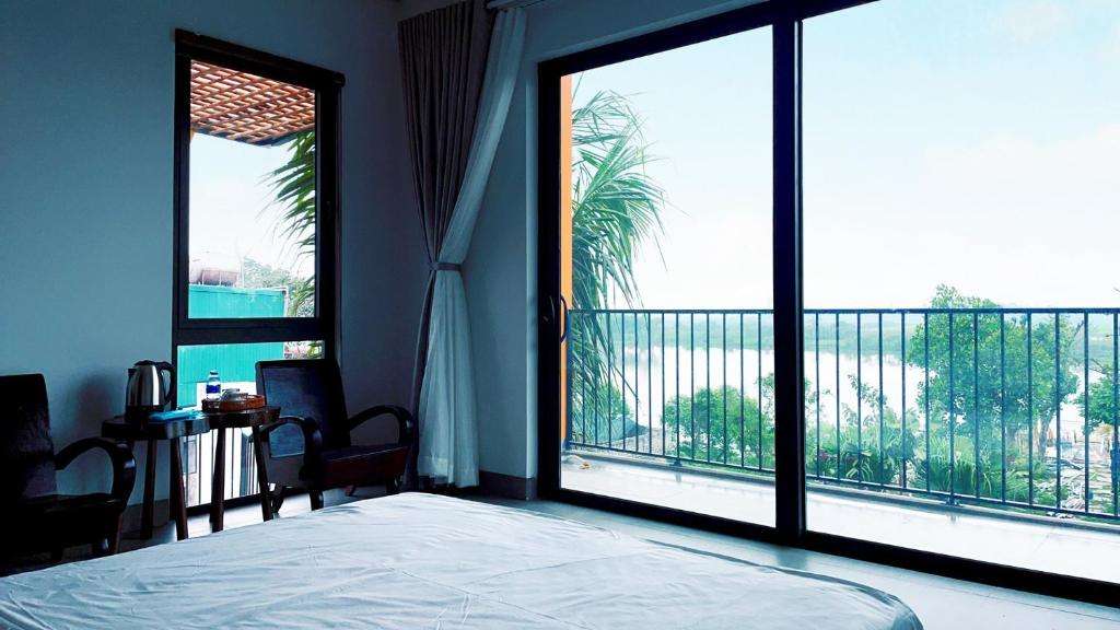 Hình của Phòng 4 Người Nhìn ra Hồ nước #8